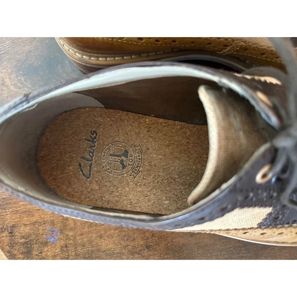 Clarks Tor England Mens size 10 Leather Canvas Wingtip Brogue Oxford Shoes